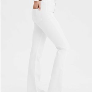 white flare american eagle jeans